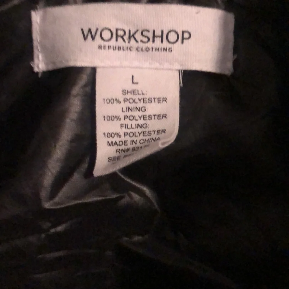 Puffer vest - Picture 2 of 4